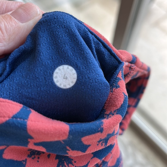 LuLulemon leggings in Hawaiian floral  pattern - Picture 2 of 4